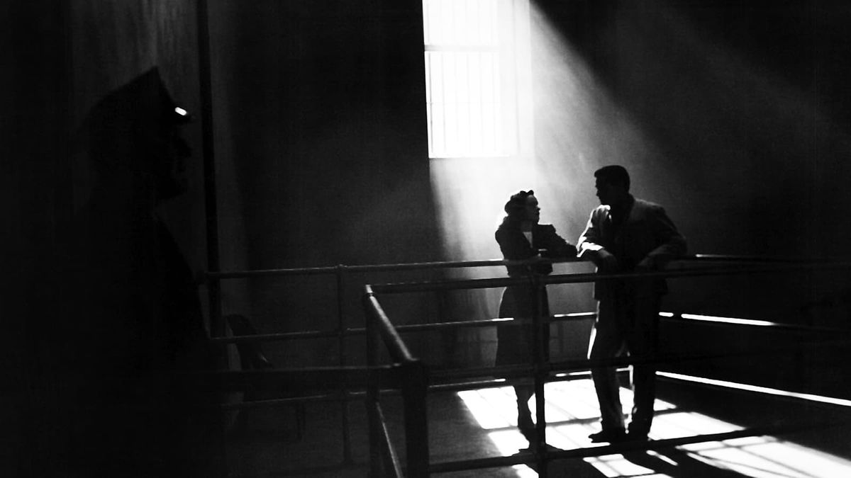 Two shadowy figures in Phantom Lady (1944)