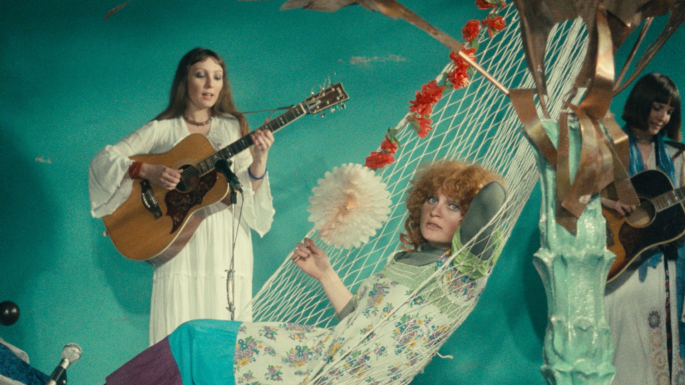 Still from One Sings the other Doesn't (1977)