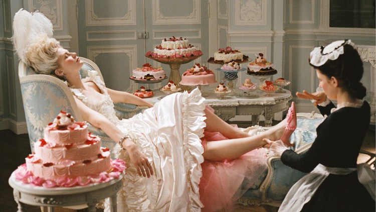Marie Antoinette (2006)