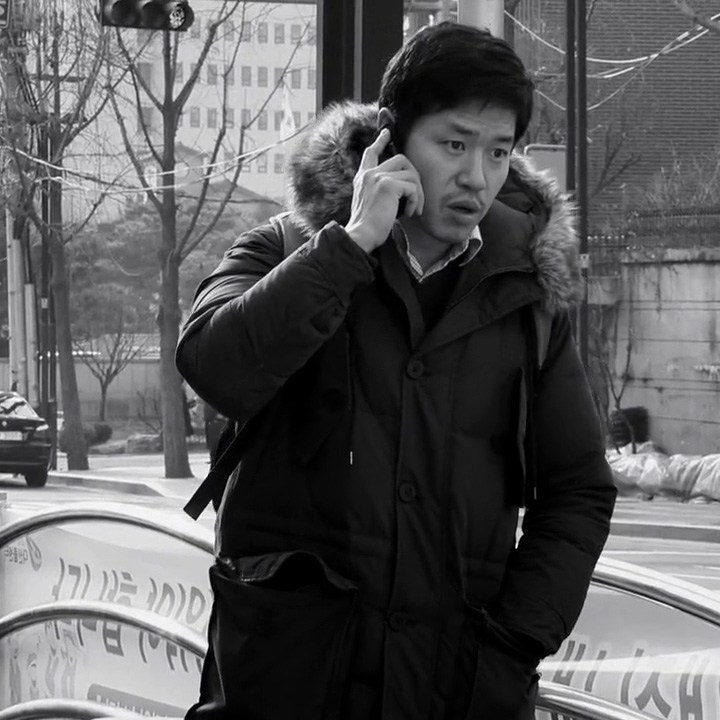 The Day He Arrives (2011)