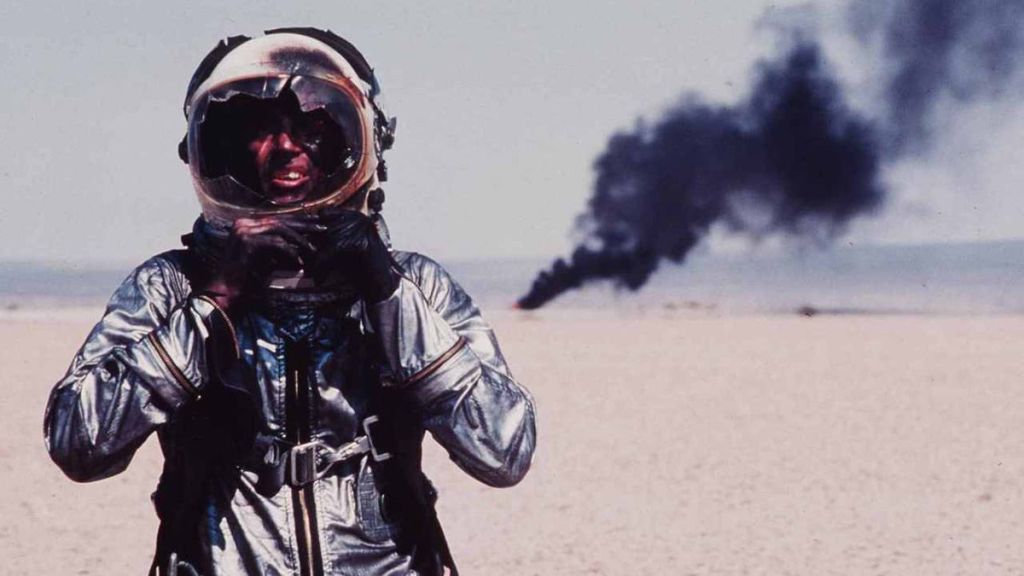 A still from Philip Kaufman's The Right Stuff