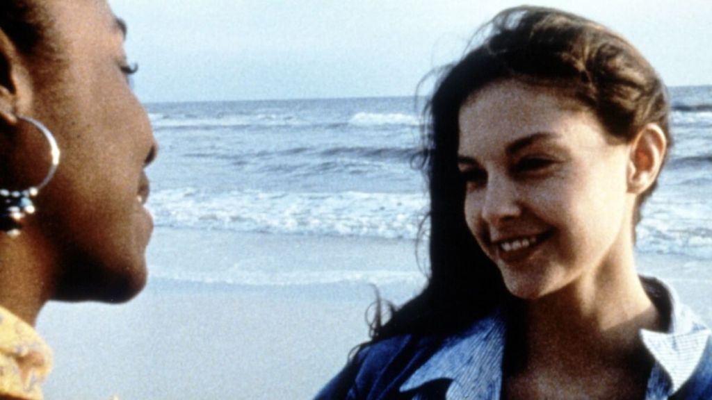 Still from Ruby in Paradise (1993)